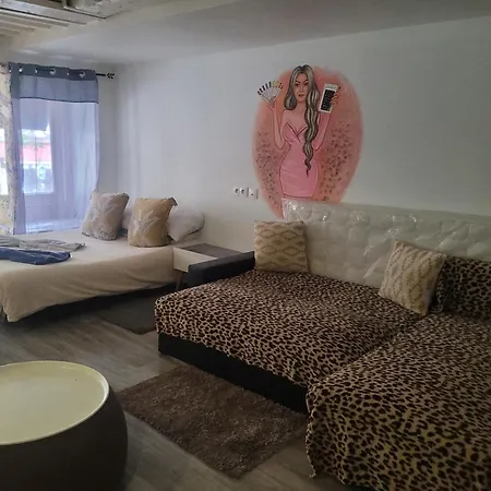 Hostel Petit Super Confor